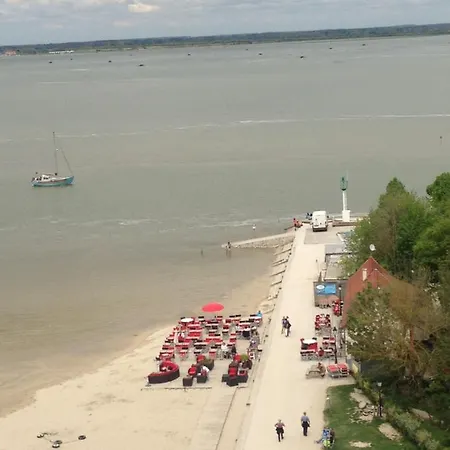 Le Clos De Beauchamp Le Grenier De Beauchamp 3 Vélos Sont Disponibles Gratuitement Apartamento